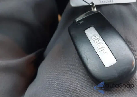 2019 Jeep Cherokee Latitude Plus 4X4 z USA, uszkodzony, nr VIN 1C4PJMLB1KD272049